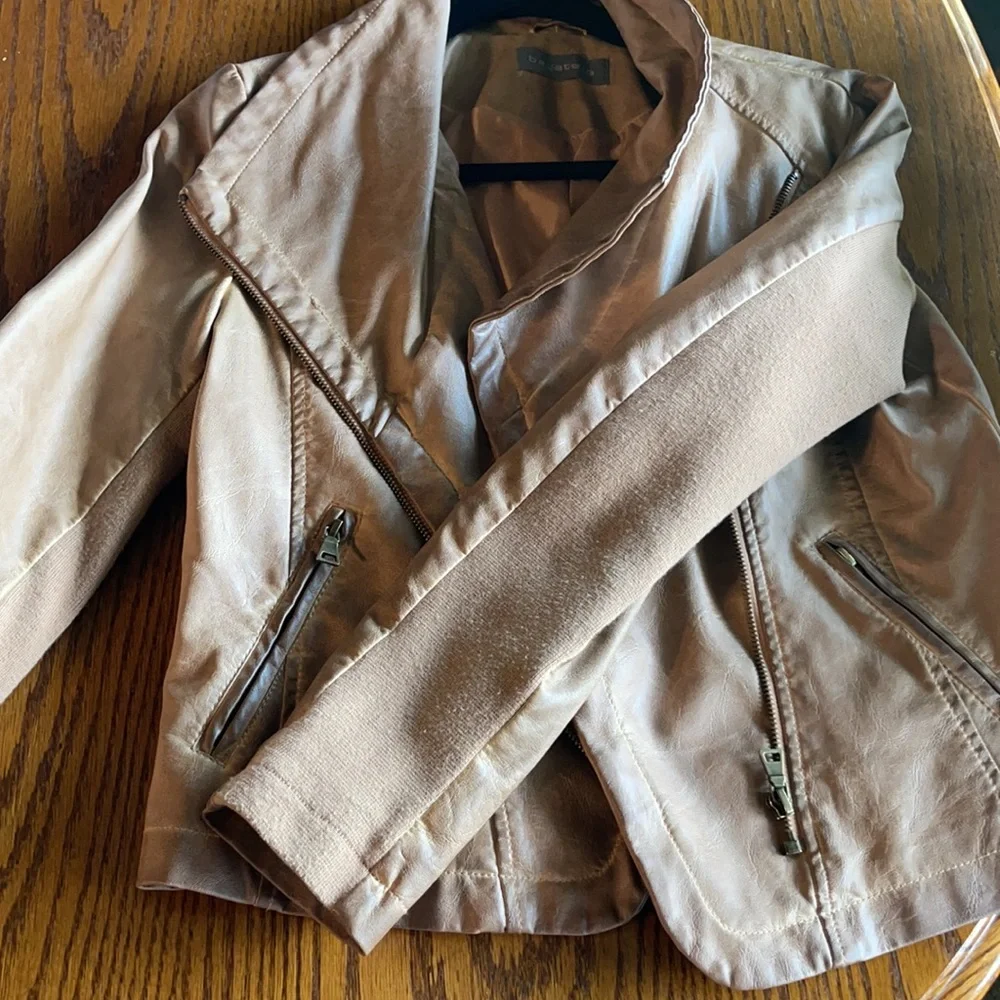 Used - Picture 3 of 7